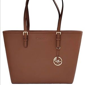 Michael Kors  Jet Set Travel Md Carryall Tote